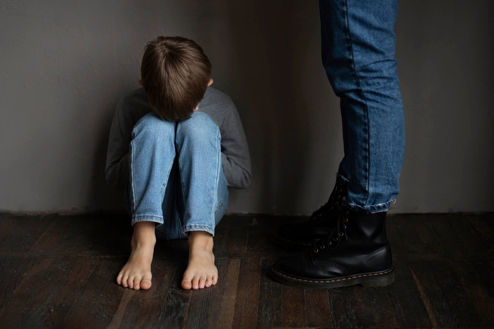 Kasus Anak Terantai di Boyolali: SP Resmi Jadi Tersangka, Ini Fakta Lengkapnya. Foto: Freepik