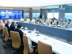 Menkomdigi Jajaki Kolaborasi Digital Regional dengan Singtel
