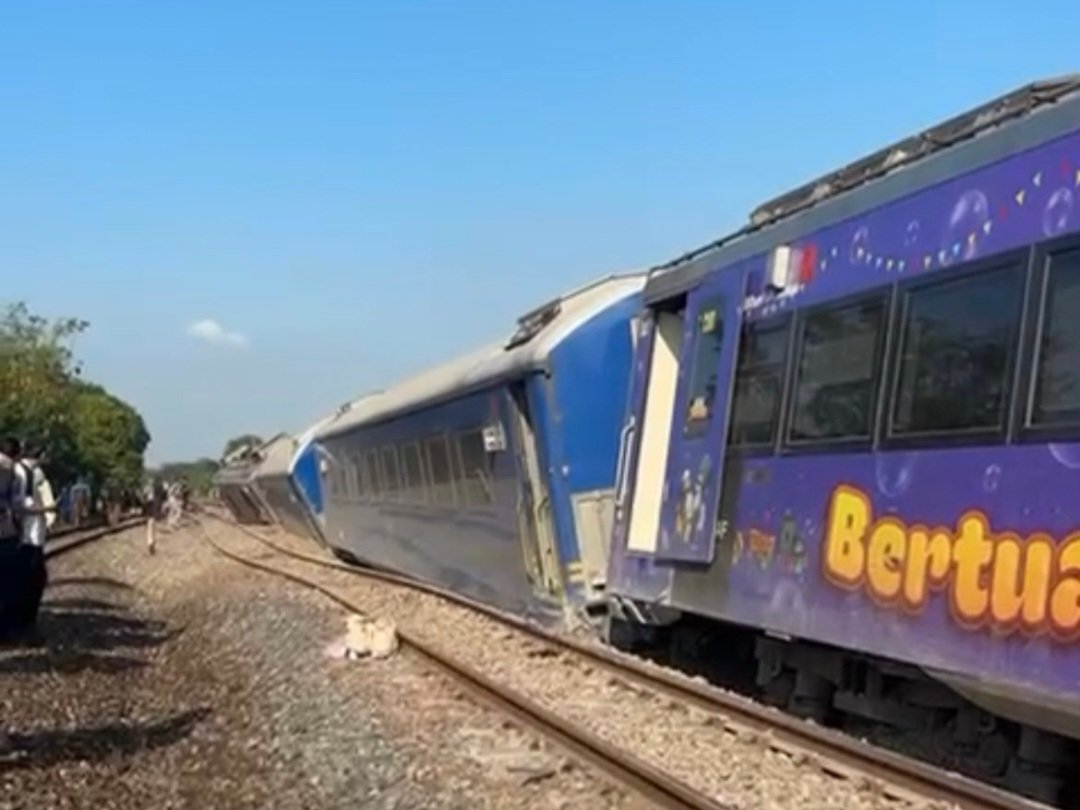 KA Argo Bromo Anggrek Anjlok di Stasiun Pegadenbaru