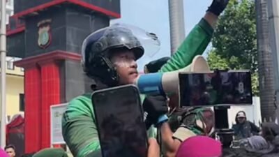 Massa Ojol Kepung Mako Brimob Kwitang, Tuntut Pelaku Penabrakan Dikeluarkan