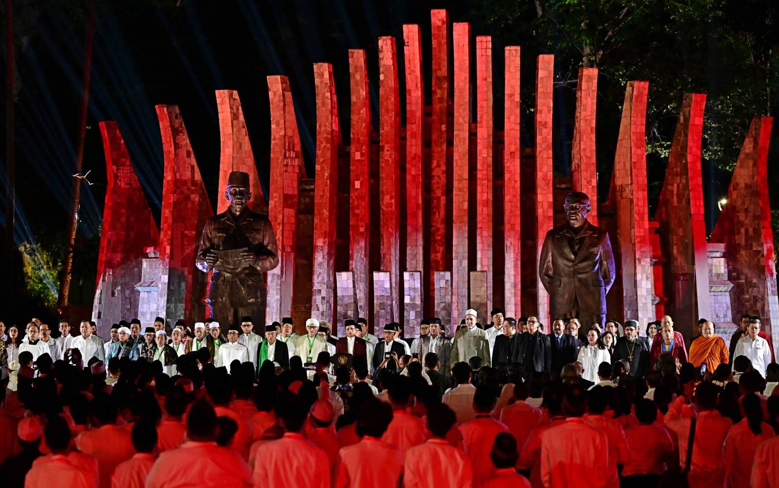 Doa Kebangsaan Lintas Agama di Tugu Proklamasi Warnai Semangat Kemerdekaan Jelang HUT RI ke-80