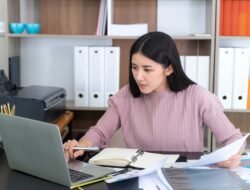 4 Cara Praktis Menghilangkan Halaman Kosong di Microsoft Word