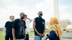 Rapper AS Melly Mike Jelajahi Jakarta Sebelum Meriahkan Festival Pacu Jalur Tradisional 2025