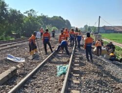 Evakuasi Kereta Anjlok di Stasiun Pegadenbaru Selesai, KAI Lanjutkan Perbaikan Jalur Rel