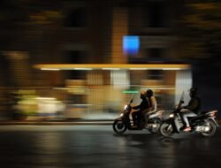 Cara Cek Kampas Rem Sepeda Motor agar Berkendara Tetap Aman