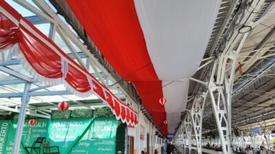 Cantiknya Stasiun Purwokerto Sambut HUT Kemerdekaan RI ke-80