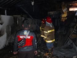 Kebakaran Hebat Lalap Tiga Rumah di Candinegara, Diduga Korsleting Listrik