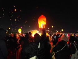 Lautan Cahaya Lampion di Langit Dieng, Sebuah Kisah Manusia, Doa, dan Festival Budaya