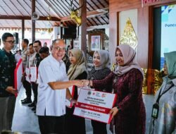 Bupati Sadewo Canangkan Bulan Dana PMI Banyumas 2025, Target Rp2,5 Miliar