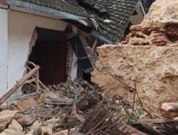 11 Warga Mengungsi Akibat Longsor Tambang Kapur di Ajibarang