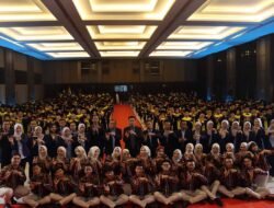 816 Mahasiswa UT Purwokerto Resmi Diwisuda