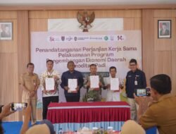 Dukung Ketahanan Pangan, OJK Gandeng TPKAD Cilacap Genjot Produksi Padi