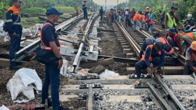 Tingkatkan Keselamatan, KAI Daop 5 Perbarui Wesel di Stasiun Meluwung dan Gandrungmangun