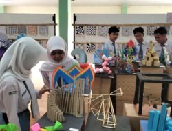 Peringati Hari Guru Nasional 2025, SMA di Banyumas Pamerkan 1.000 Karya Seni
