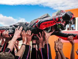 Hasil Race MotoGP Valencia 2025: Marco Bezzecchi dan Aprilia Tutup Musim dengan Kemenangan