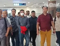 Sembunyi di Kolong Rumah Tetangga, Buron Kasus Korupsi Kejati Kepri Akhirnya Ditangkap di Kendari