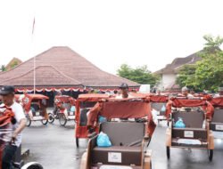 Sudiono Tak Lagi Harus Mengayuh, Presiden Prabowo Bagikan 100 Becak Listrik di Purbalingga