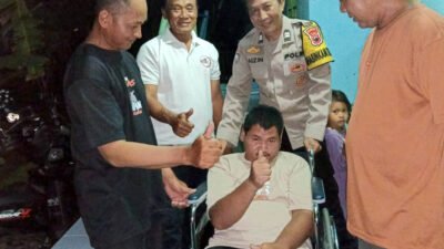 Kursi Roda Baru untuk Slamet: Bukti Kepedulian Sosial Bermula dari Media Sosial