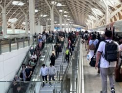 Transaksi Digital Melonjak, KCIC Perkuat Layanan Online Whoosh Termasuk Pembatalan Tiket