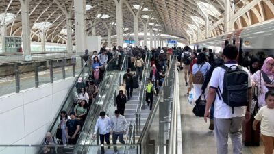 Transaksi Digital Melonjak, KCIC Perkuat Layanan Online Whoosh Termasuk Pembatalan Tiket