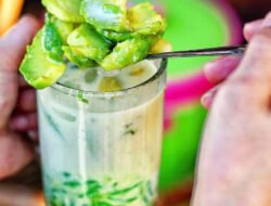 Resep Minuman Buka Puasa: Es Dawet Alpukat Segar, Manis, dan Gampang Dibuat!