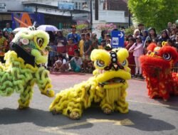 Barongsai Meriahkan Imlek 2577 di Stasiun Purwokerto
