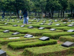 Jelang Bulan Suci Ramadhan: Menelusuri Asal Usul Nyekar dan Maknanya dalam Islam