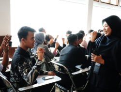 Jelang Angkutan Lebaran 2026, 70 Frontliner KAI Purwokerto Dilatih Layani Penumpang Disabilitas