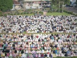 Warga Muhammadiyah Banyumas Gelar Salat Id di Alun-alun Purwokerto