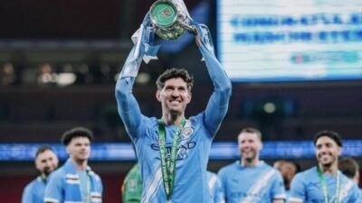 Manchester City Angkat Trofi Piala Liga, Guardiola Tetap Realistis soal Perebutan Gelar Liga