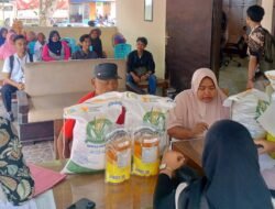 Bulog Banyumas Salurkan Bantuan Pangan untuk Ribuan Warga di Maos Cilacap