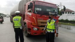 Arus Balik Lebaran, Polda Jateng Lakukan Penyekatan Truk Sumbu Tiga di Tol Kaligawe