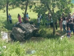 KA Motis Selatan Tabrak Mobil di Perlintasan Cilacap, Kereta Terlambat 97 Menit