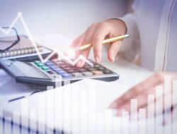 Fitch Tegaskan Peringkat Utang RI di BBB, Soroti Outlook Negatif dan Disiplin Fiskal