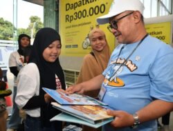 Mudik Lebaran Lebih Seru, Kemendikdasmen Bagikan 24 Ribu Buku di Stasiun dan Terminal