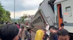 3 Gerbong KA Bangunkarta Anjlok di Bumiayu, Jalur Lumpuh Sementara, KAI Minta Maaf