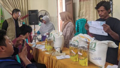 Bulog Banyumas Salurkan Bantuan Pangan di Banjarnegara, Tekan Inflasi dan Jaga Harga