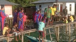 TKA SD Digelar Serentak, Kisah Siswa Menyeberang Laut di Papua Jadi Sorotan
