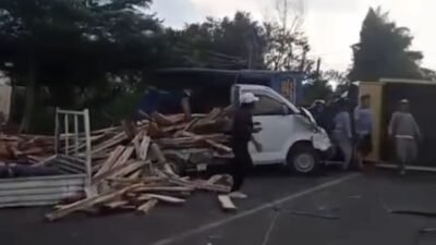 Kecelakaan Beruntun di Wonosobo, 1 Orang Tewas dan 4 Luka-luka