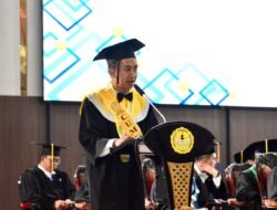 Lulus Tanpa Skripsi, Raih IPK 4,00: Kisah Yossi, Wisudawan Terbaik Unsoed dengan Proyek Board Game