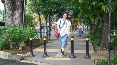 Mendikdasmen Ajak Hemat Energi dari Sekolah, Dorong Naik Transportasi Umum hingga WFH ASN