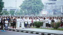 Ribuan Warga Laksanakan Salat Idul Adha di Alun-alun Purwokerto