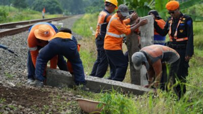 KAI Tutup Perlintasan Liar di Tegal, Daop 5 Purwokerto: Kereta Melintas Tiap 12 Menit Sekali