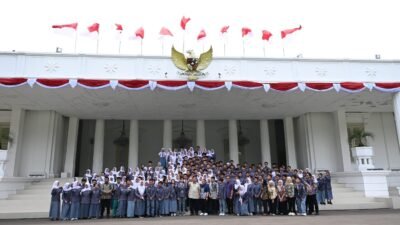Kunjungan ke Istana, Pelajar Jabar Dapat Pengalaman Tak Terlupakan Bertemu Presiden