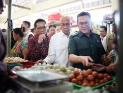 Menteri Perdagangan Cek Pasar Manis Purwokerto, Harga Cabai hingga Telur Turun