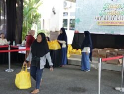 Aksi Sosial, PWP Pertamina RU Cilacap Gelar Bazar Sembako Murah untuk Ringankan Warga