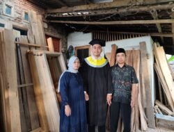 Anak Tukang Kayu Lulus 3,5 Tahun dengan IPK 4,00, Bukti Keterbatasan Ekonomi Tak Menghalangi Prestasi