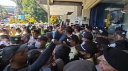 Ratusan Nasabah Desak Pembatalan Kredit Bermasalah Bank Mandiri Taspen Purwokerto