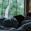 Ini 6 Alasan Orang yang Tertidur dengan Suara Alam Cenderung Lebih Bahagia