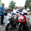 Bupati Banyumas Uji Coba Motor Listrik VinFast, Siapkan Armada Operasional untuk Kepala Desa